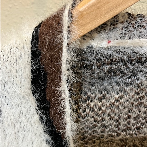 Soft Animal Print Cardigan - Picture 4 of 6